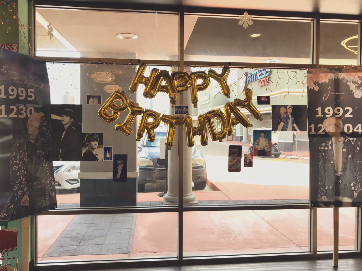 NatCakes's tweet photo. Thanks so much to @HTownKTown1 for putting on another amazing cup sleeve event!!! It was so much fun and the decorations, photo cards, and cup sleeves were all so beautiful! 10/10 would go to another #htkt event!

#ItsYouCafeHTX #TaeJin https://t.co/DIGo7zSzhw