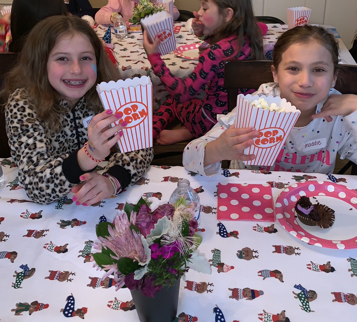 MissNancy01923's tweet photo. Making birthday memories at home, are the the best kind of memories to make!🍿🧁🥳💗#missnancy #wecometoyou #webringfun #makingmemories https://t.co/DESaBZ4SGz