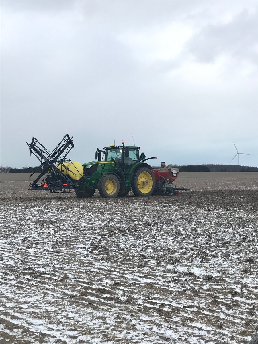 TheWholePig's tweet photo. #corn #harvest2019 complete, Garlic #planting2019...still working on it.  This is where optimism comes in.   Even though we are late as the dickens for harvesting &amp; planting the winterish night allowed for some nice photo ops with the corn combine. @OntarioFarms @AgMoreThanEver https://t.co/3LvfDXUhCQ