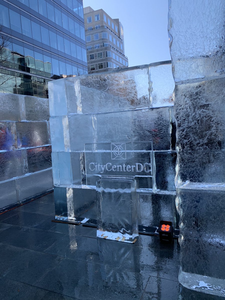 michelledelino's tweet photo. Ice, ice baby... 110,000 lbs of it in 300 lb blocks built into an aMAZEing ice display! @CityCenterDC #findyourjoydc #icemaze #holidaymagic #ccdc #washingtondc #holidaysindc https://t.co/jwYtiAyvMe
