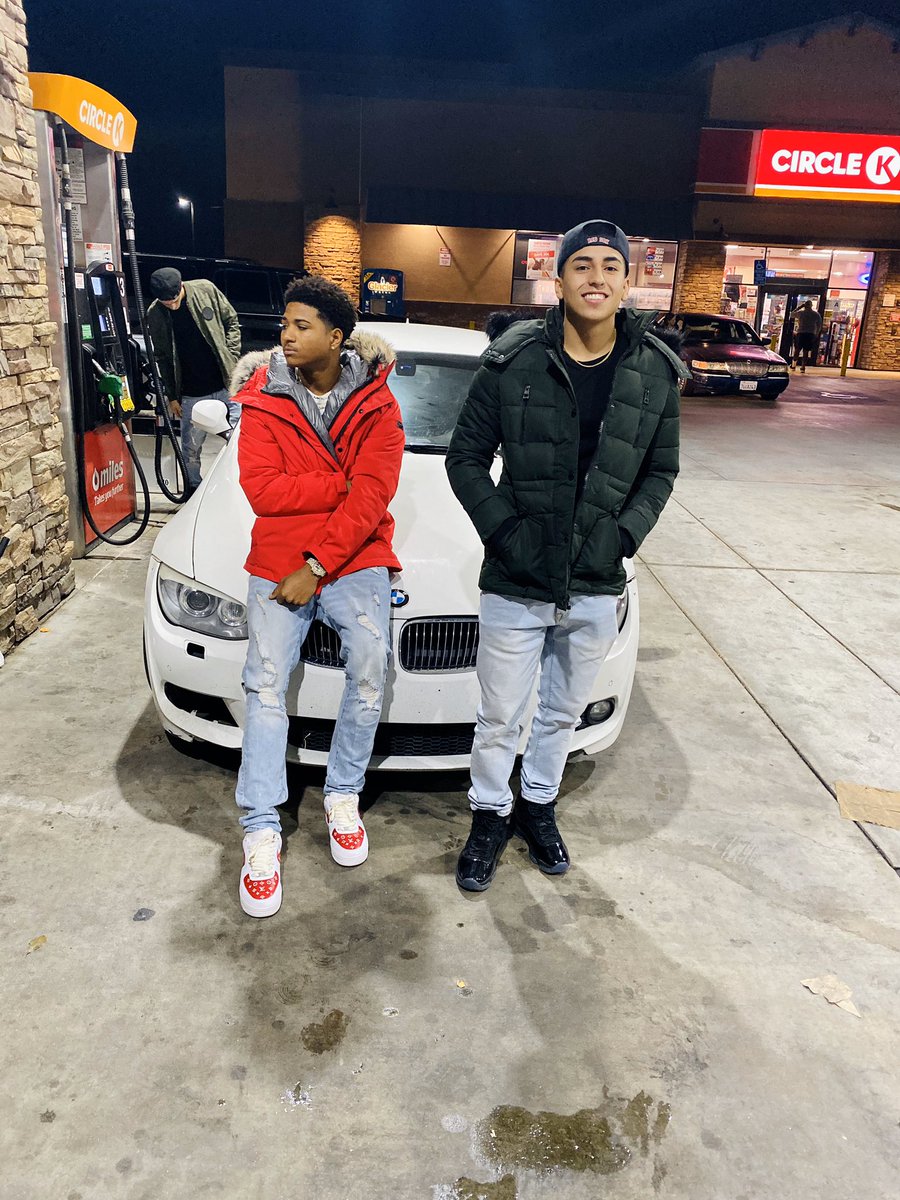 SemajTaylor10's tweet photo. There’s a difference between being my “bro” and my “brother”, loyalty makes that difference. 💯💙 #LongLiveKC💙 #FlyHigh☝🏽🕊 https://t.co/jO9yUDhL4i