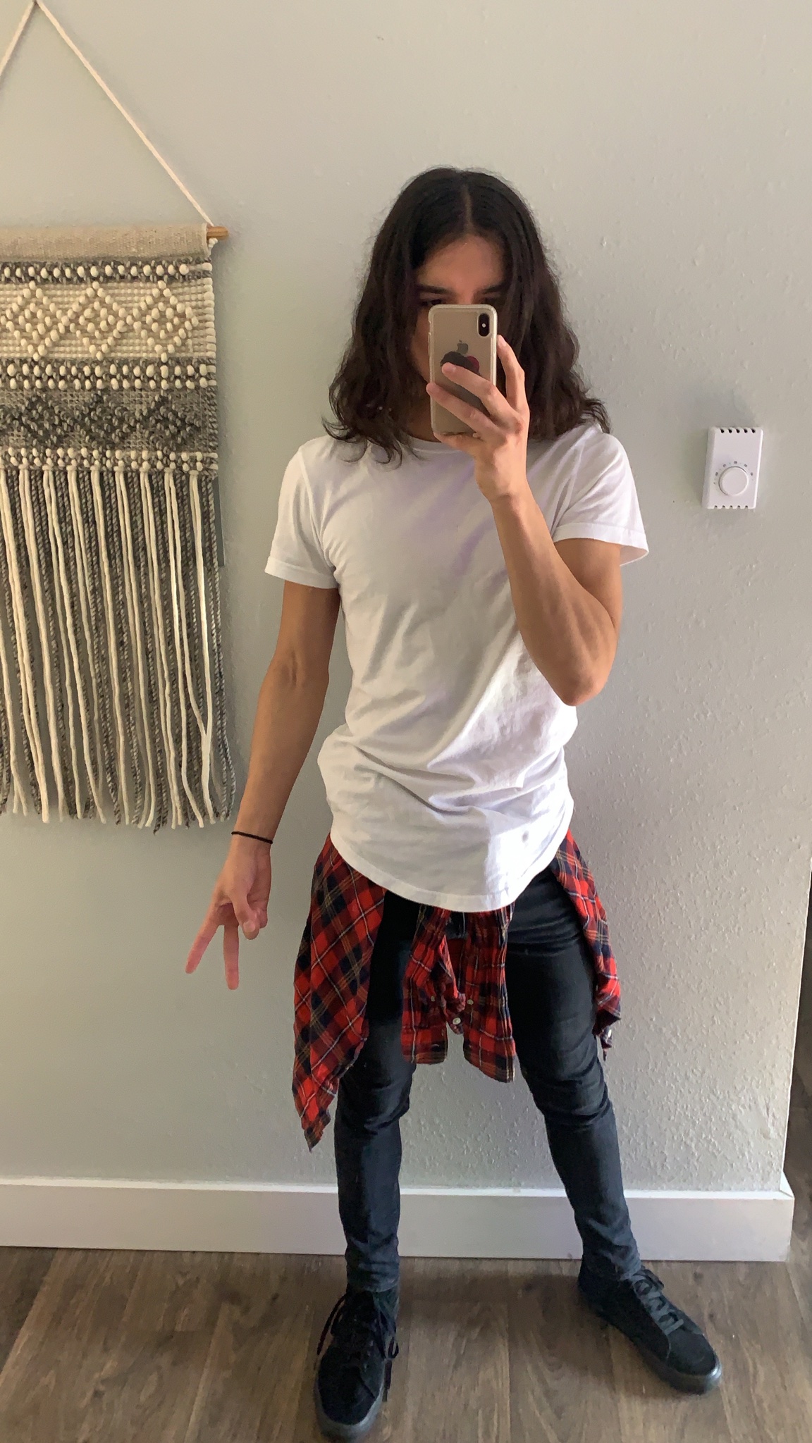 ‘nos on Twitter "What is happening? https//t.co/6CBpJgmzQN" / Twitter