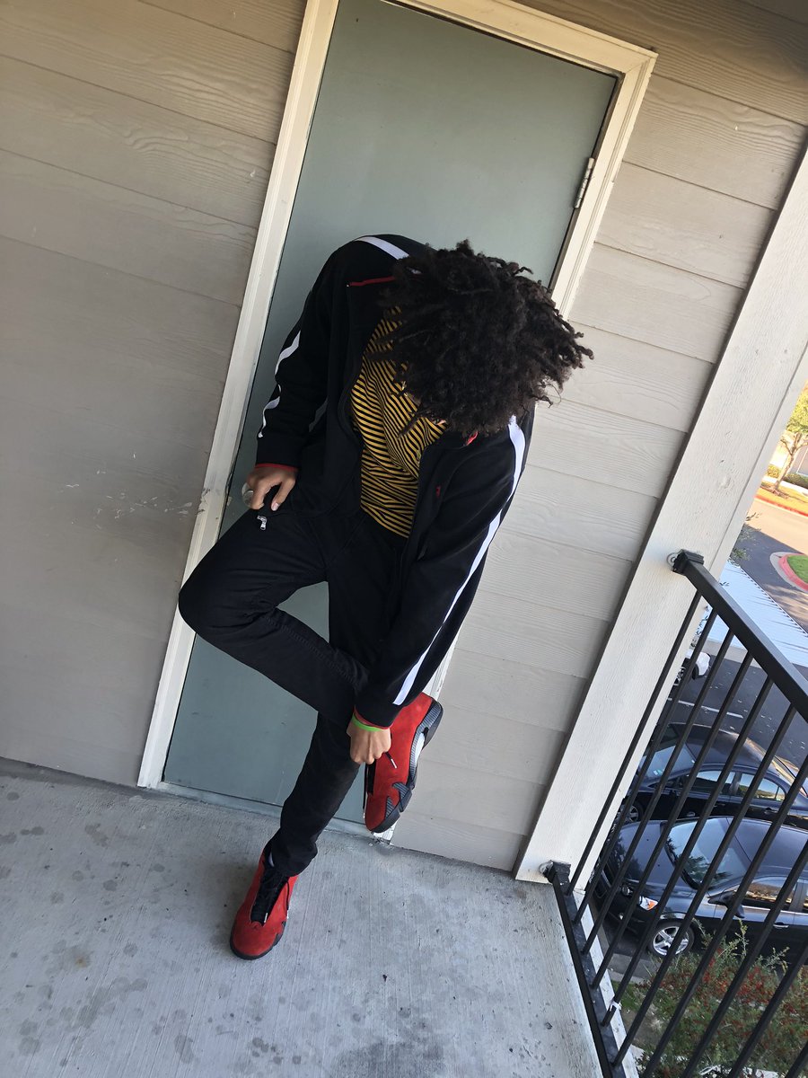 easybucketss's tweet photo. by myself but never alone 🐺 https://t.co/7uYaunLZUI