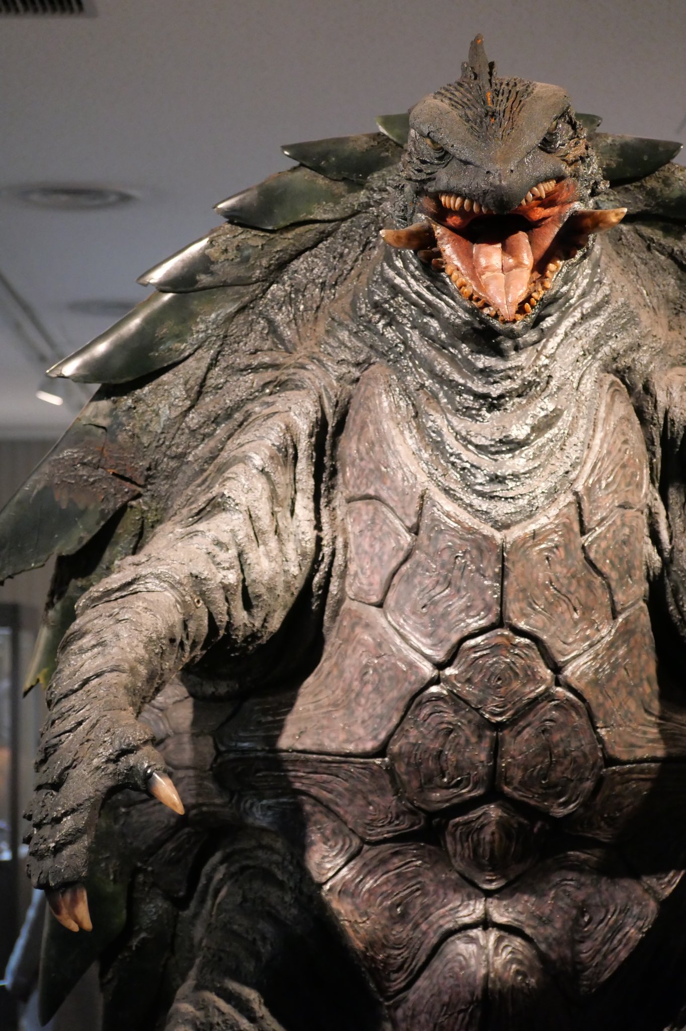 通常版】ガメラ2アップ用スーツ 特撮のDNA「平成ガメラ3部作展」