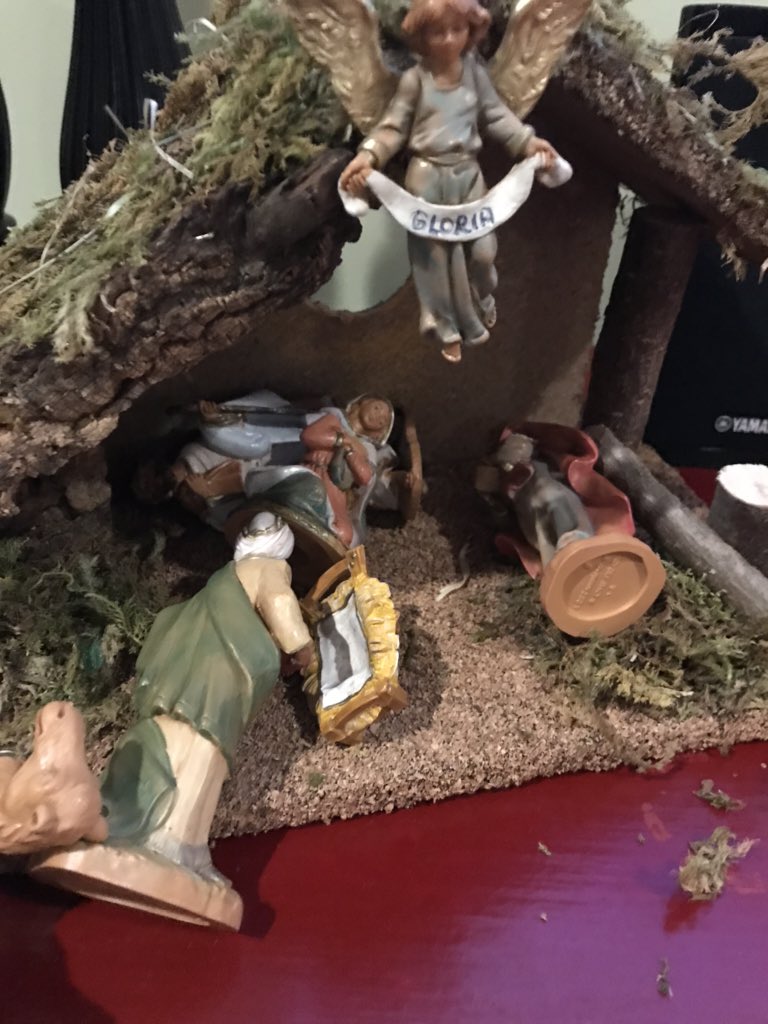 Leela4444's tweet photo. @theghissilent They were until the earthquake (aka my 5 year old) struck. Also, somehow a king and camel made it from the East reaaaallly fast! https://t.co/kStdViI4ZT