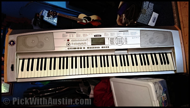 PickWithAustin's tweet image. #alansgiftofmusic This great keyboard is ready.  Cleaned, Tested, and going to be adopted by a young person this coming week... in time for the holidays... Pick With Austin  @PickWithAustin helping youth in the community.  Happy Holidays!