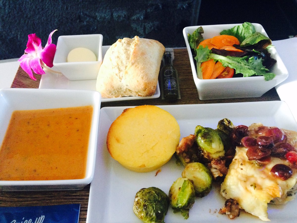 seattlerocker's tweet photo. Thank u @AlaskaAir for a great flight back home to Hawaii. Enjoyed the First Class service and amenities - any chance your soup can be offered as an entree choice in the future? https://t.co/3OsICNILxj