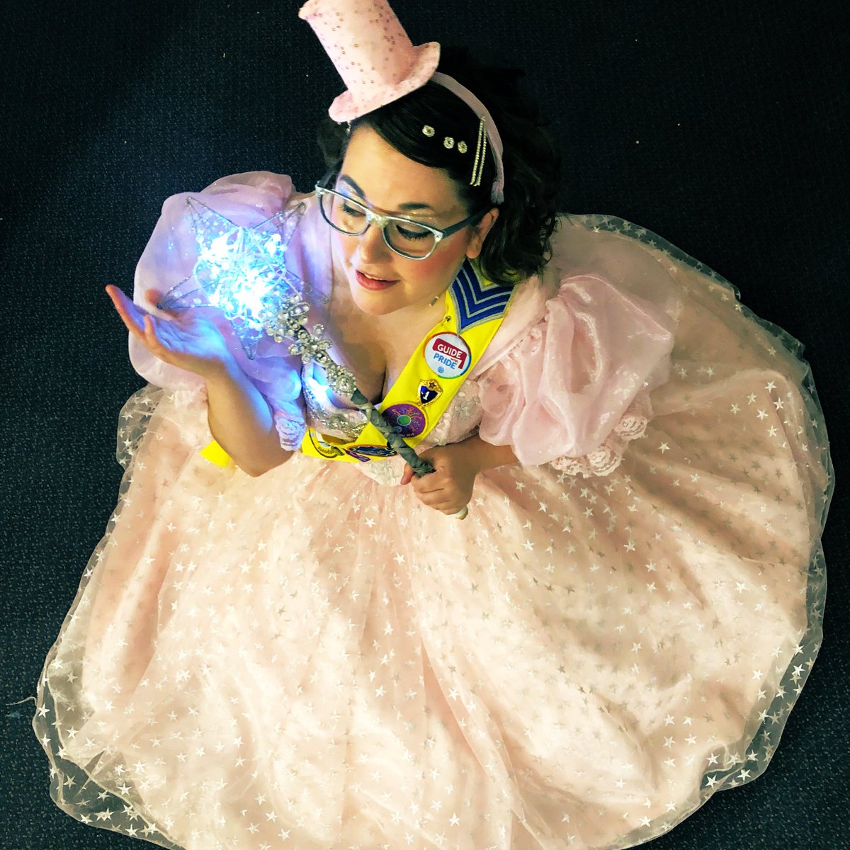 katiepritchards's tweet photo. Don’t be jealous, but when I’ve finished my quick change in the panto, our awesome wardrobe assistant - Venetta - double taps me on the shoulder to tell me I’m ready to go, just like a racing car driver after they’ve got their tyres changed. Pleasseeeeee don’t be jel! Xx https://t.co/VgPqXsZMwU