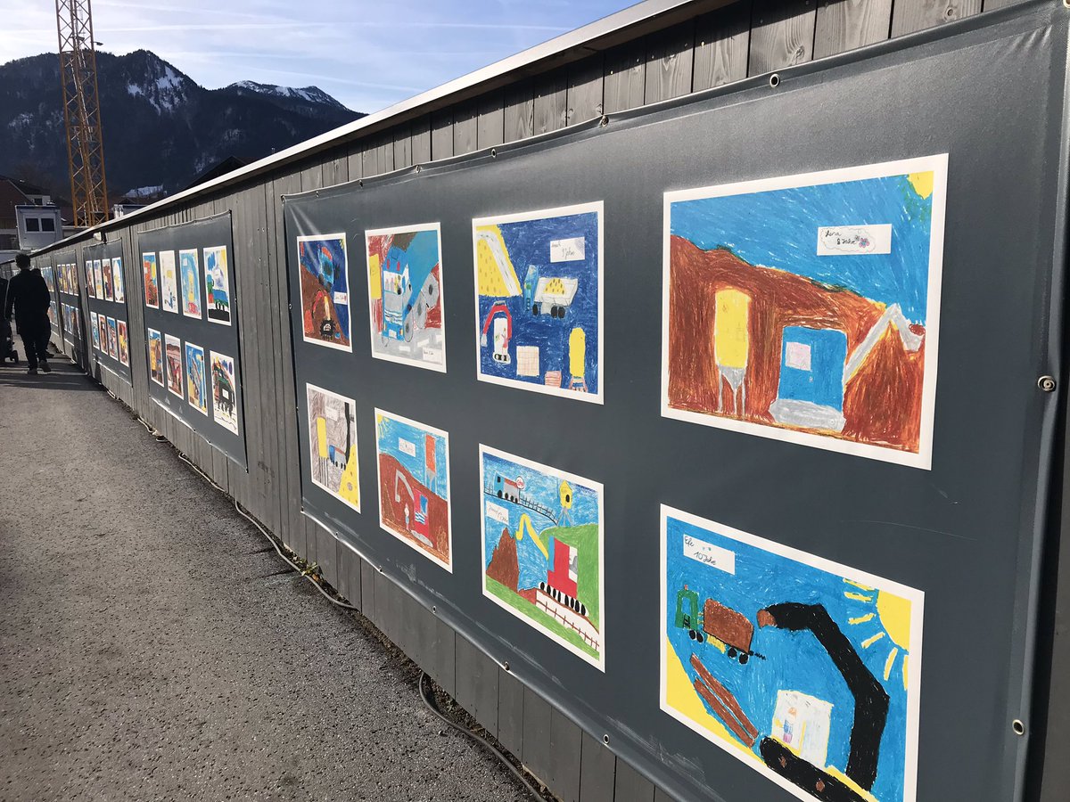 kluw's tweet image. #planninggeek of the day...look at these site hoardings...#Munich