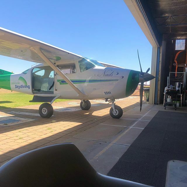 SkydiveADL's tweet photo. Our tireless worker. #getintoskydiving #adelaideskydiving #adelaidetandemskydiving #coastalskydive #CRW #extremesportssa #IChooseSA #jumpsa #lowerlight #skydivingsa #satourismawards #tripadvisor #learntoskydive #learntoskydivesolo
https://t.co/ywindI4auT https://t.co/sbBacpiWvM https://t.co/JbNek5xMJ5