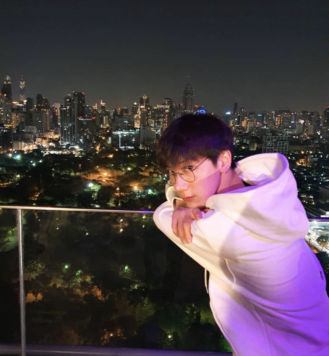 wayvpictures's tweet photo. 191215 ten instagram update 

BANGKOK, THAILAND 15/12/2019 

#TEN #李永钦 https://t.co/TSRJAGq9Mw