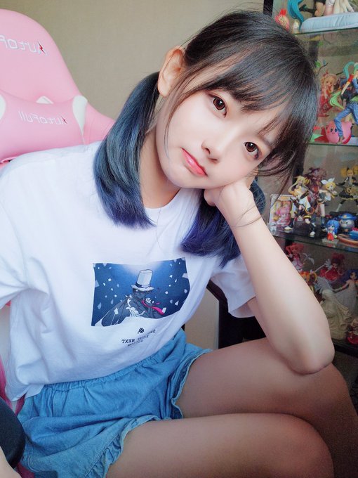 Twitterのコスプレ画像32