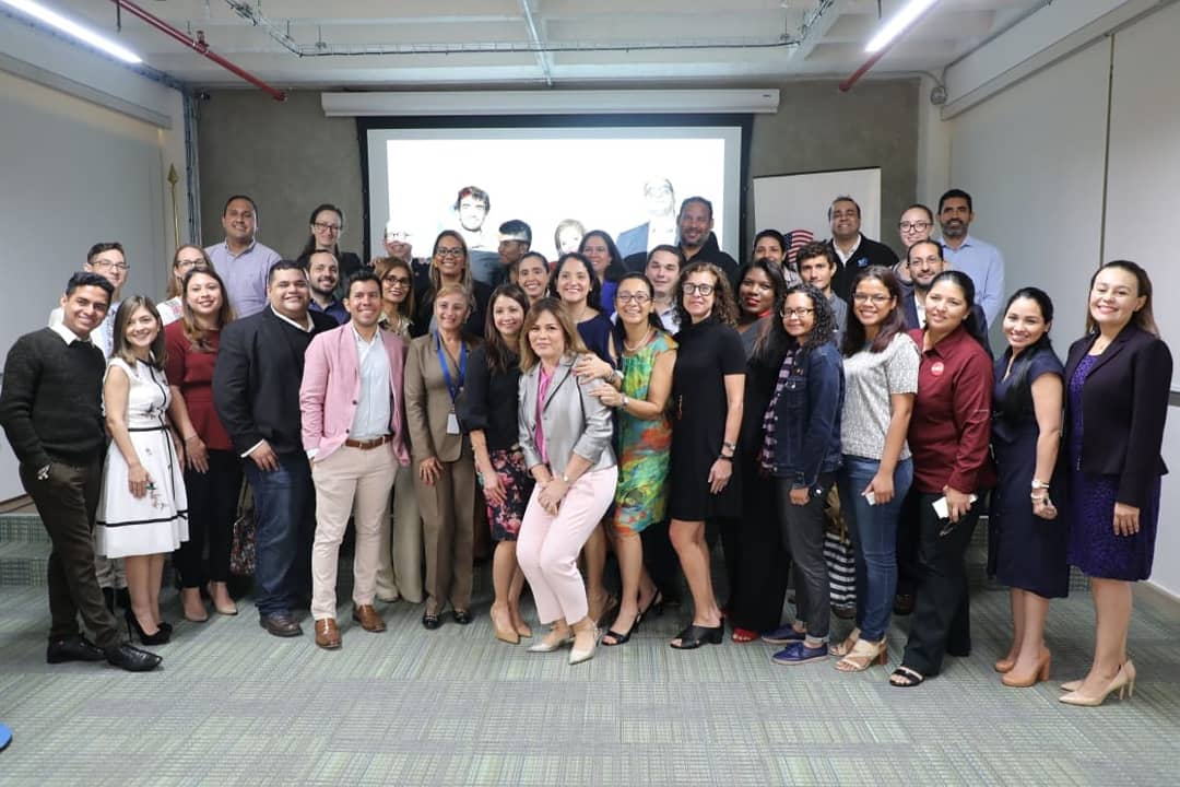 Gladys Bernett tweet media