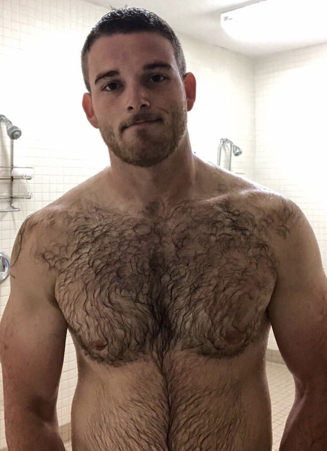 Hairyguys's tweet photo. Yumm cute #hairy #wetfur https://t.co/KrQCnoiZjH