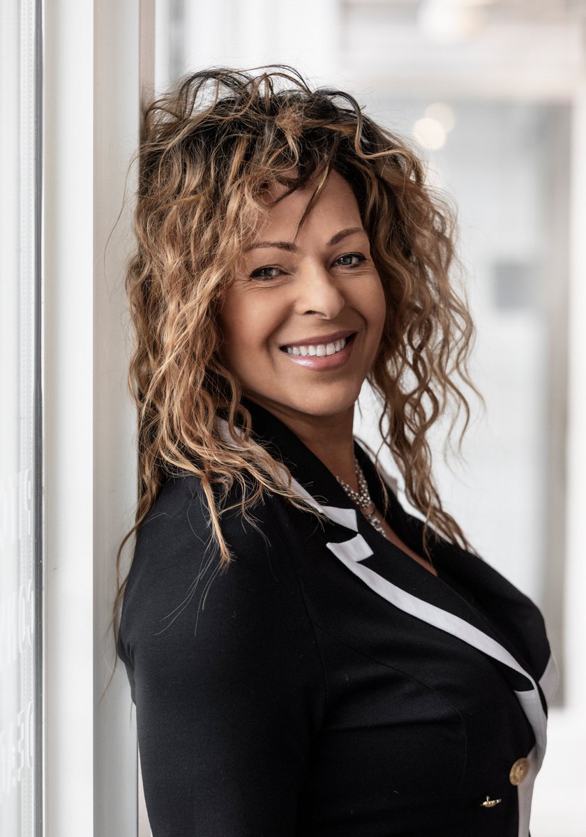 Thanks to <a href="/TalentTalk/">talenttalk</a> for inviting me to talk about film. @WomanActionDirector <a href="/SuzaSingh/">Suza Singh</a> <a href="/HonorableSins/">Honorable Mikaelson {Parody}</a> youtube.com/watch?v=Xz4xj7…