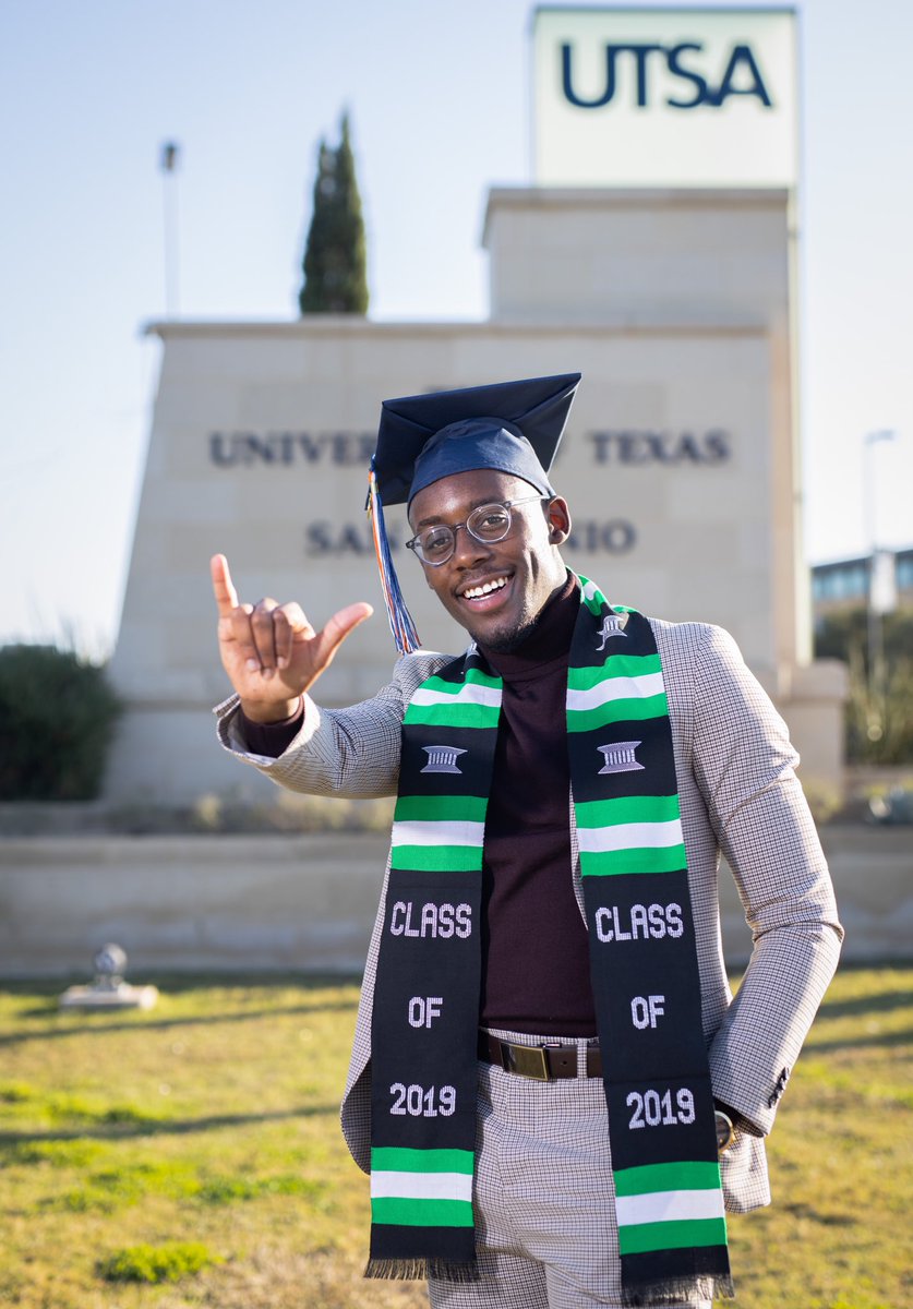 YvngLes's tweet image. I’d be lying to you if I said this journey was easy, it was filled with twists and and turns but here I am at the finish line. Words can’t describe how phenomenal it feels.🙏🏿

University of Texas at San Antonio 
BBA in Cyber Secuirty 🌐
Dec 16th 10am 🎓
#UTSAGrad19