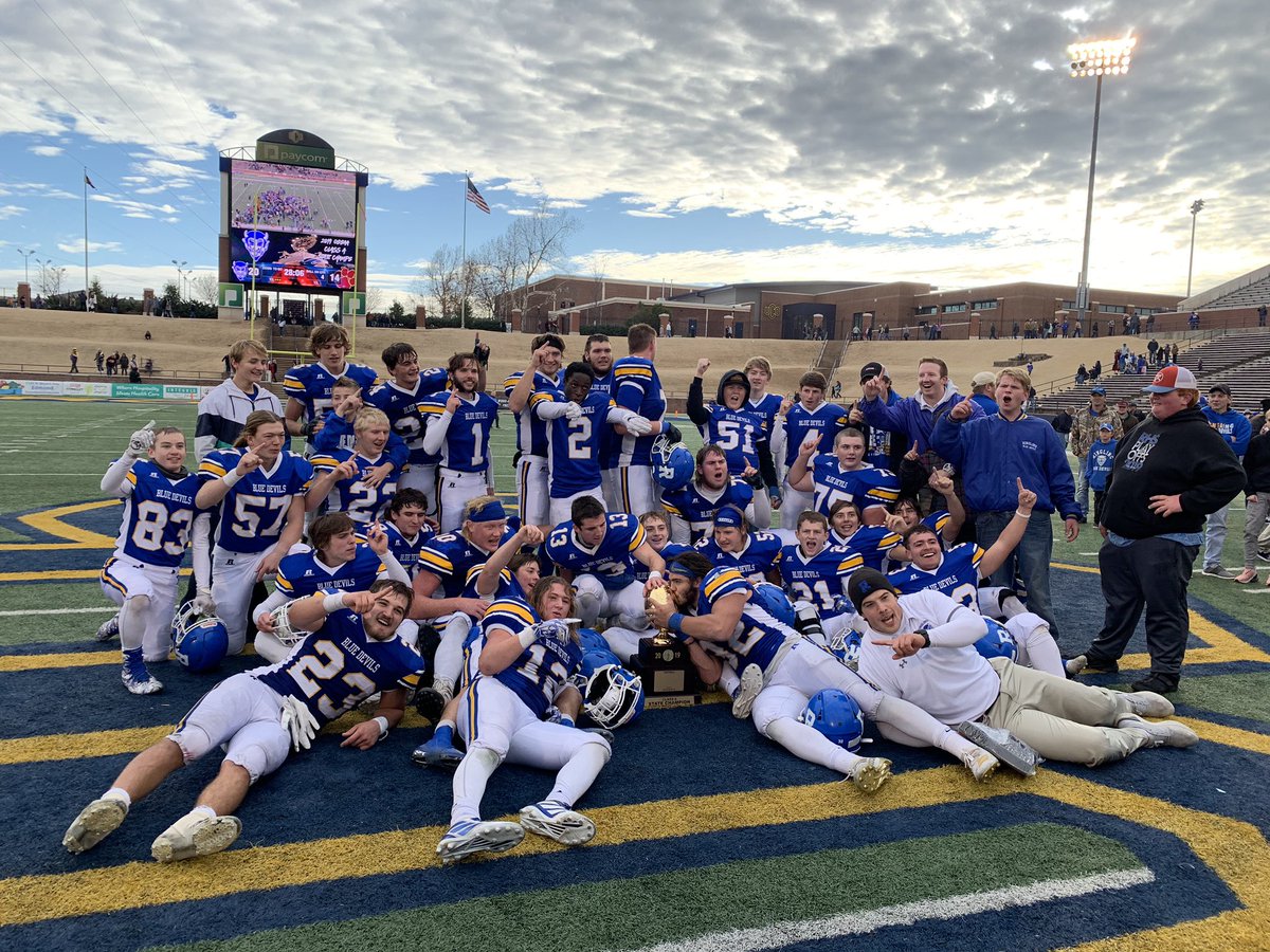 ALL GLORY TO GOD! He has truly blessed this team!
-Weren’t picked in Preseason top 10
-Lost first Game of season
-Weren’t picked to win District
-Picked to lose 3rd Round
-Picked to lose Semi’s
The character of our kids brings such joy to my heart love all these boys