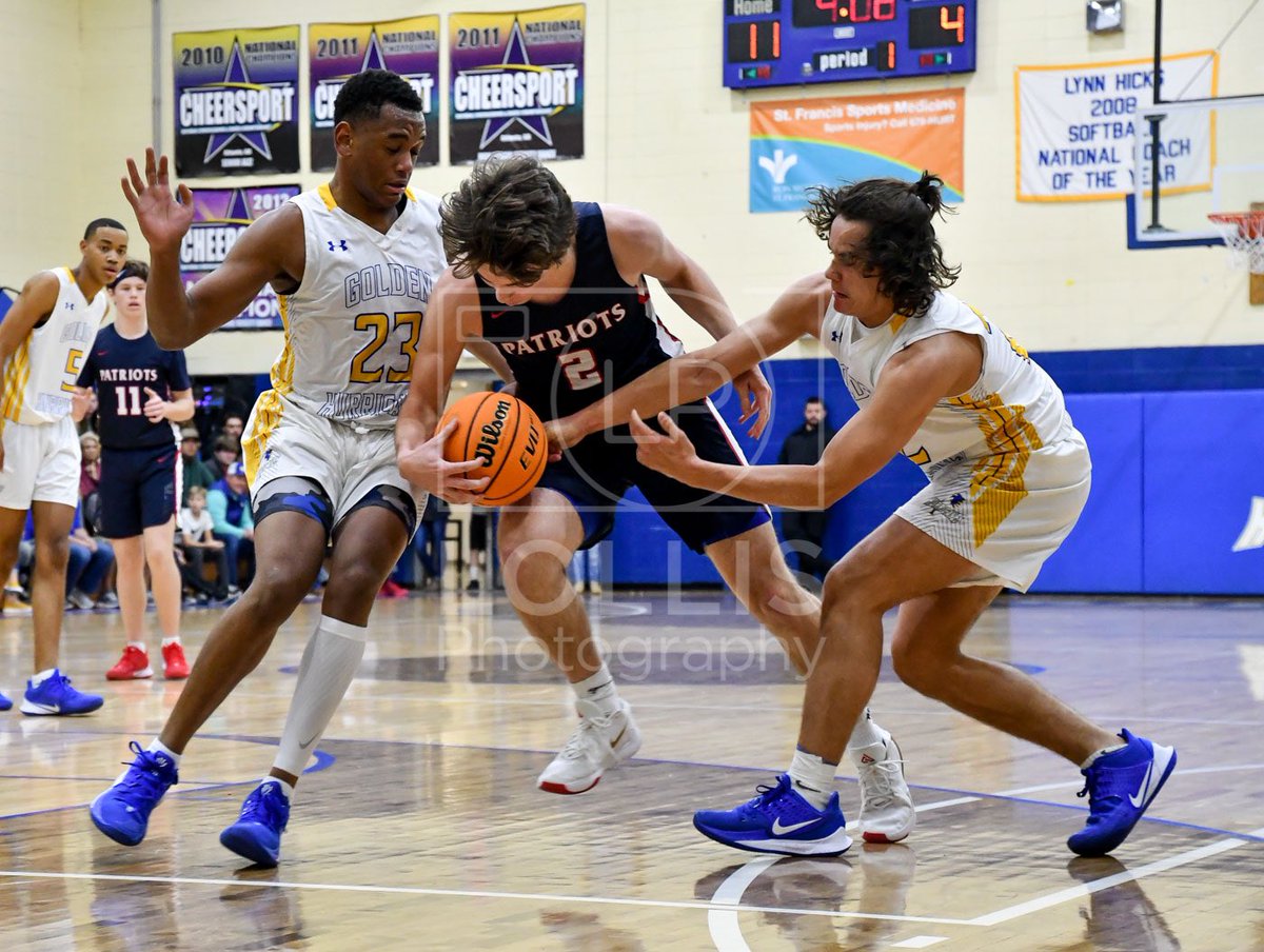 lollisphoto's tweet photo. The Wren Hurricanes girls defeated Powdersville 49-30 while the Wren boys won 74-70 on Sat. Dec. 14. @WrenBball @WrenLadyCanesbb @thepvhspatriots #lollisphoto https://t.co/C6oN6DWIFN