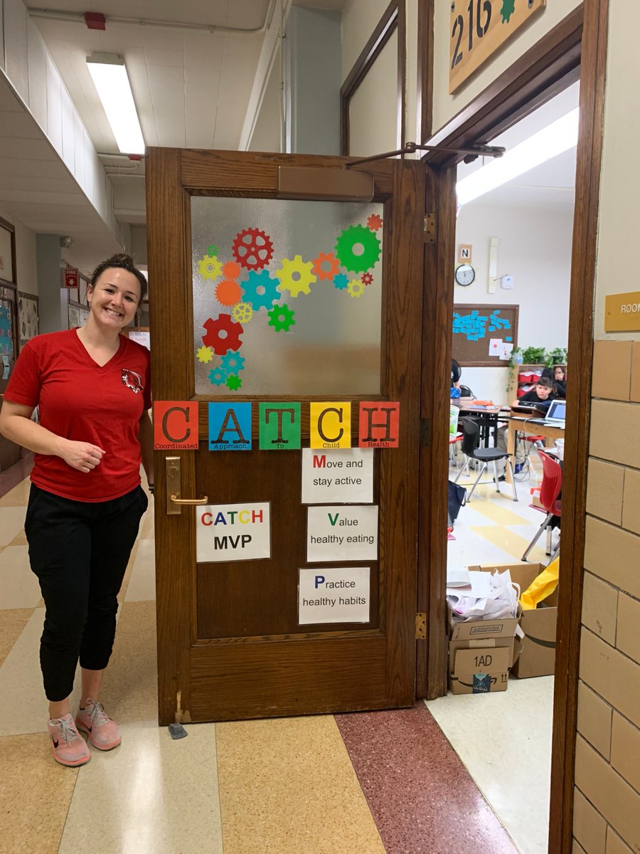 CATCHhealth's tweet photo. #CATCHMVPs at @MarvinCamras share their commitments to healthy living! #GoSlowWhoa #CATCHPromise @ChiPubSchools @CamrasPrincipal https://t.co/zeEb7uRsx7