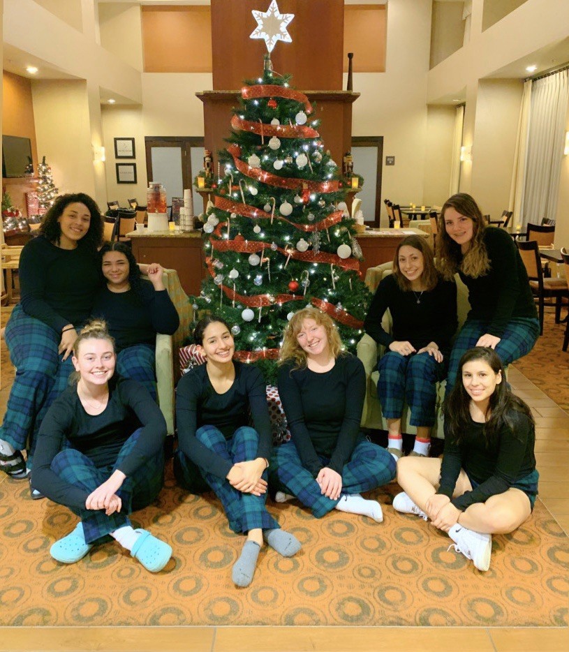 Day 3 Skagit Crossover Tournament didn't end like we wanted 64-57 vs N. Idaho. Played hard, tough &amp; together.     S/O to @DanaRomero707 &amp; @LevaMikee All Tournament team selections.  <a href="/kpepper99/">BIG MAMA</a> &amp; <a href="/makin_clarke/">makin</a>  w/ 15pts 8rbs and 8pts 6rbs #twining🙎🏽‍♀️🙎🏽‍♀️&amp; <a href="/alexa_bender/">Alexa</a> w/🔒D &amp; 7ast.
