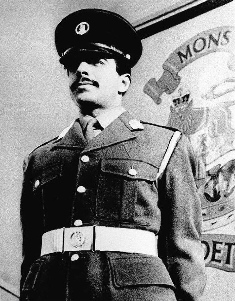 mshaelll's tweet photo. تبارك يا وطننا جعل جوك بالفرح عمران
ما دام ان القلوب تذوب في حبك وفرحانه❤️
#اليوم_الوطني_البحريني https://t.co/qiu4CysLbG