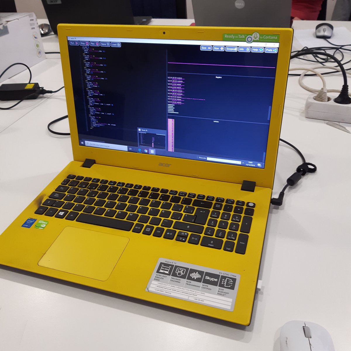 coderdojobag's tweet image. El grupo Voltios ha repasado los sintetizadores y el ritmo con @Sonic_Pi de la mano de Joaquín Mendoza y el grupo Amperios al mando de Alberto Azpeitia ha trabajado Stop Motion y con Manuel Patiño han continuado el proyecto de #Arduino
@samaaron