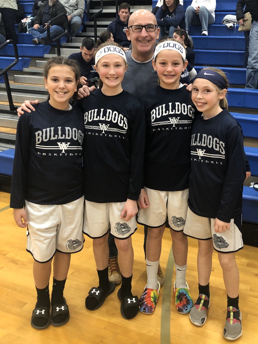 GMediceClass's tweet photo. Enjoyed watching these Bulldogs take down Southwestern this afternoon!
#wyasd #wyproud https://t.co/vOvSHVAGEJ