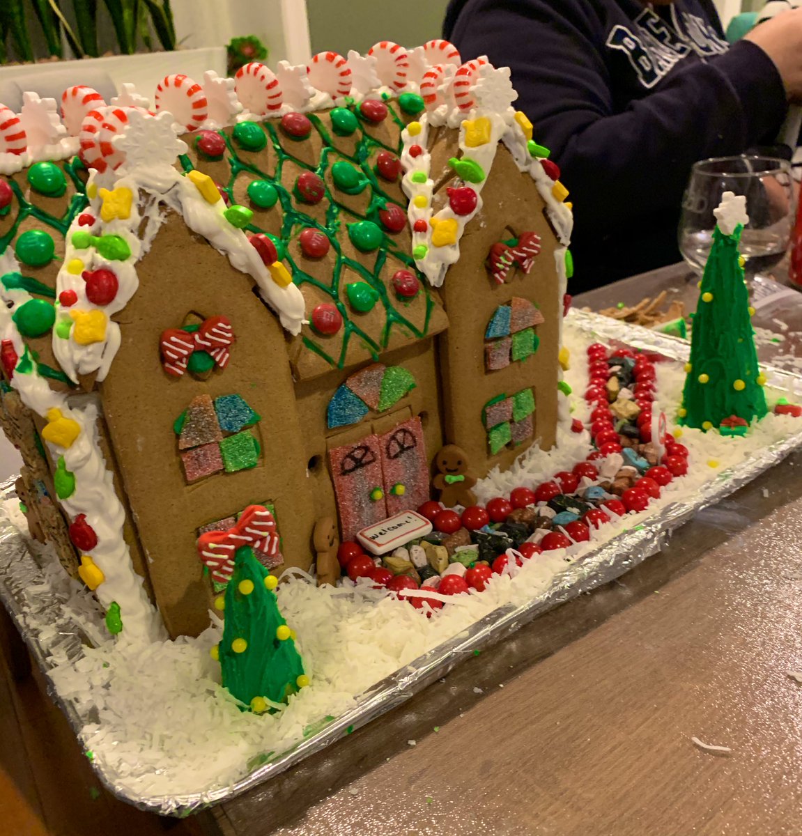 lol gingerbread house