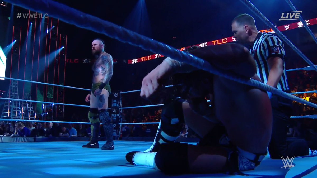 WWE's tweet photo. How SUDDEN was that #BlxckMass?

@WWEAleister picks up another incredible victory over @WWE_Murphy at #WWETLC! https://t.co/HcqHXmC0Re