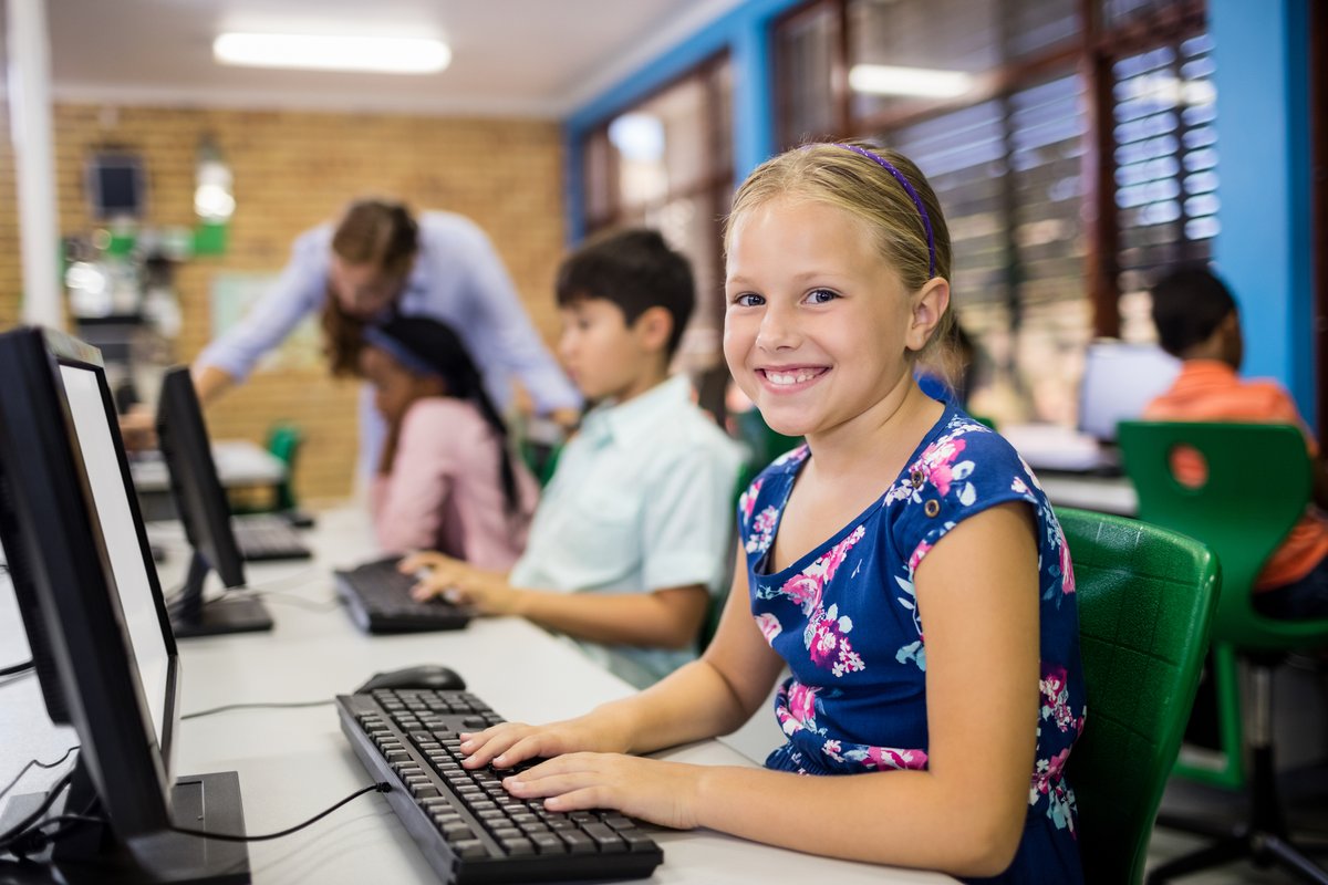 ICanStClairWest's tweet image. Learning computers at an early age is a great opportunity! 
There are many benefits of #technology for children, take advantage of our location-specific #codingprogram. 💻