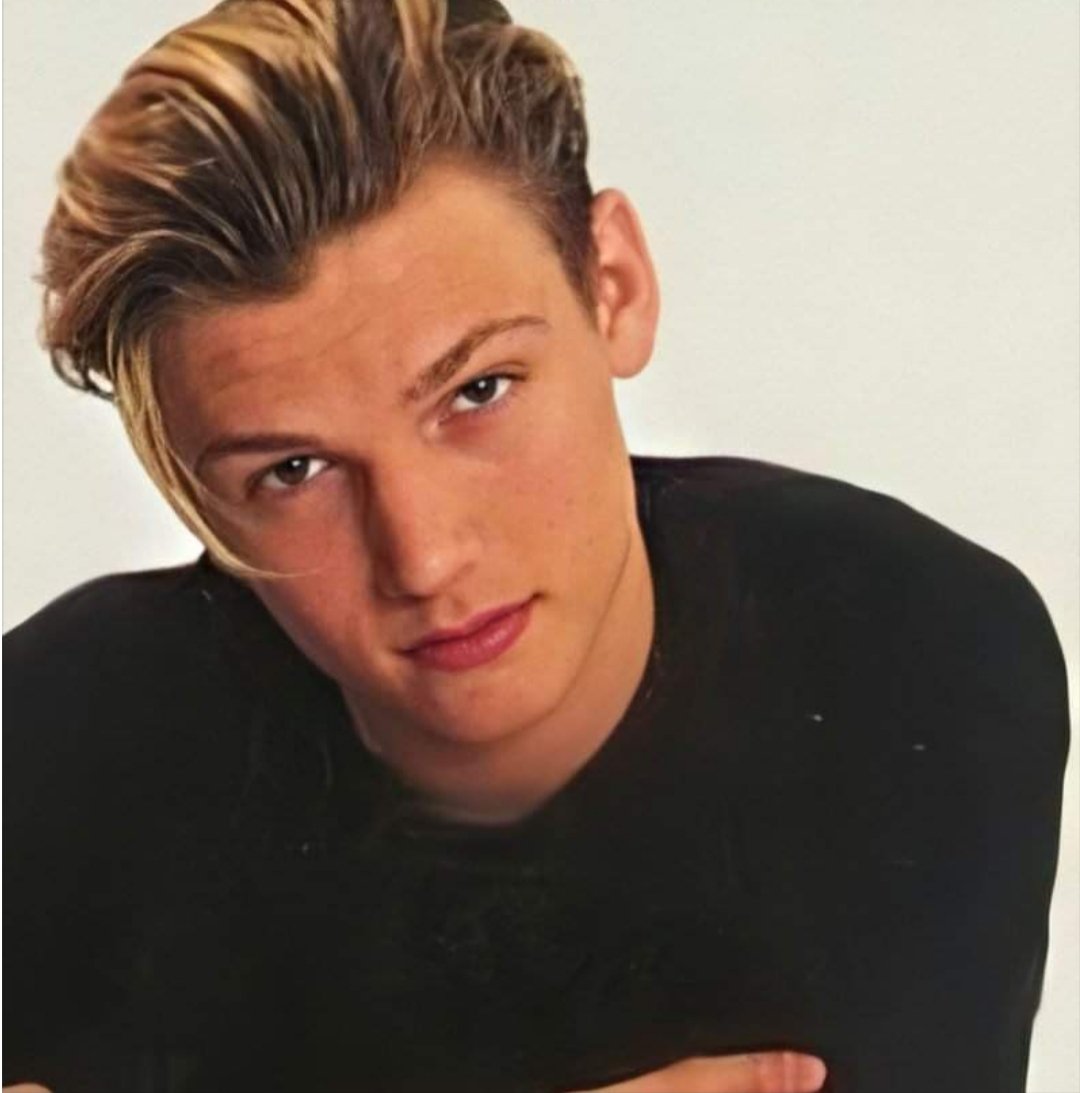 Tay_Brant's tweet photo. My all time idol I have looked up to u for so many years I hope u and ur family are doing well. If u have time I would love to have u follow me on here would mean everything to me merry christmas to u and ur family❤
#onceANickGirlAlwaysANickGirl
#uhadmyheartfromthebeginning https://t.co/T1egzhN3KY