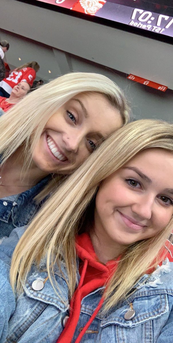 caredancer's tweet image. #Myhockeytown ❤️❤️