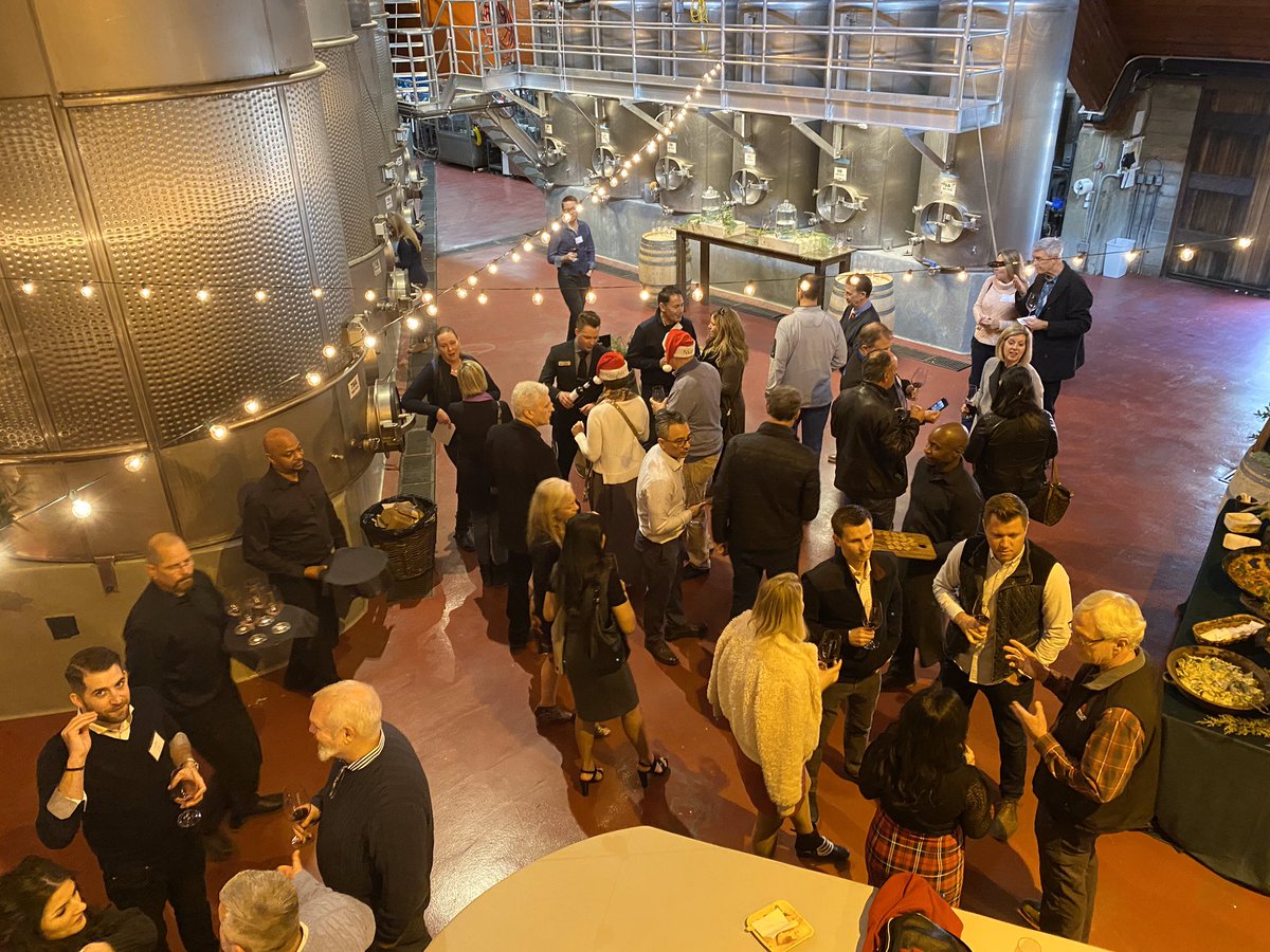Chappellet_wine's tweet photo. Molly Chappellet brought Joy, Wisdom and Love to our annual Holiday Party! The Chappellet Family is blessed to have such wonderful club members and the best employees! All we can say is that you all feel like family to us! Cheers!
#chappellet #napavalley #wine #Cabernet #CaBEAR https://t.co/kVw07gP5d7