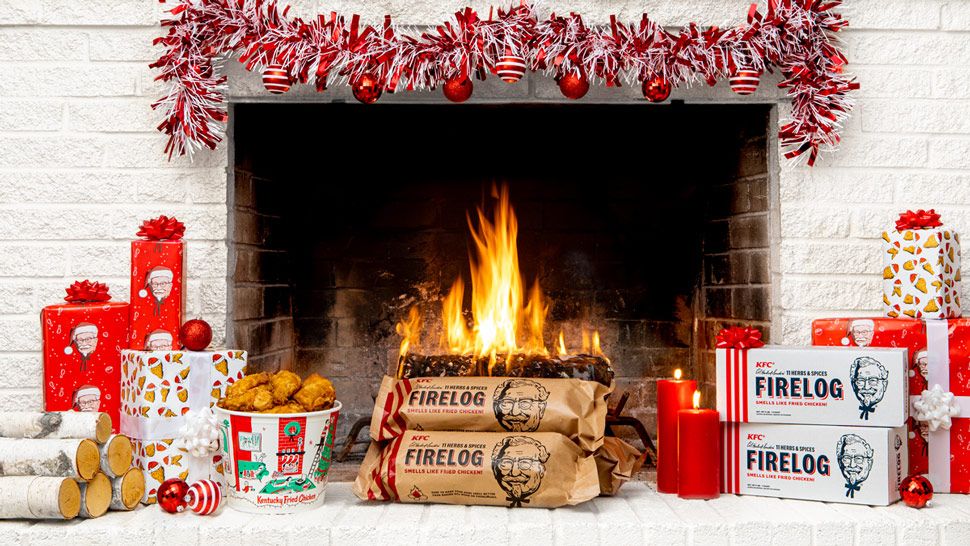 世界のKFC ／／ 本日は #アメリカ からの1枚📷✨ 暖炉の前に、カーネル