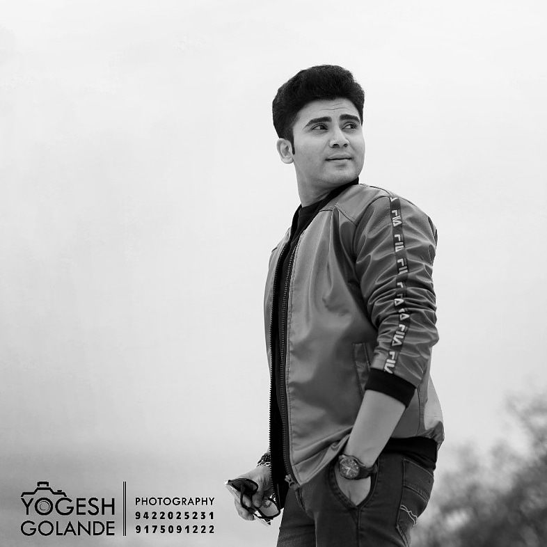 actorsanketmore's tweet photo. #New_Photo_Shoot 
Pic Credit - @golandeyogesh
Makeup &amp; Hair -@snehal_golande_makeup_artist 
Costume &amp; Styling - #TeamSanket 
#photoshoot #instapicture
#fashion #mystyles #attitude #stardom #possitivevibes #blackandwhite #actorslife #actorsanketmore💡🎥🎬
@actorsanketmore_official https://t.co/aqzvNNAzZF