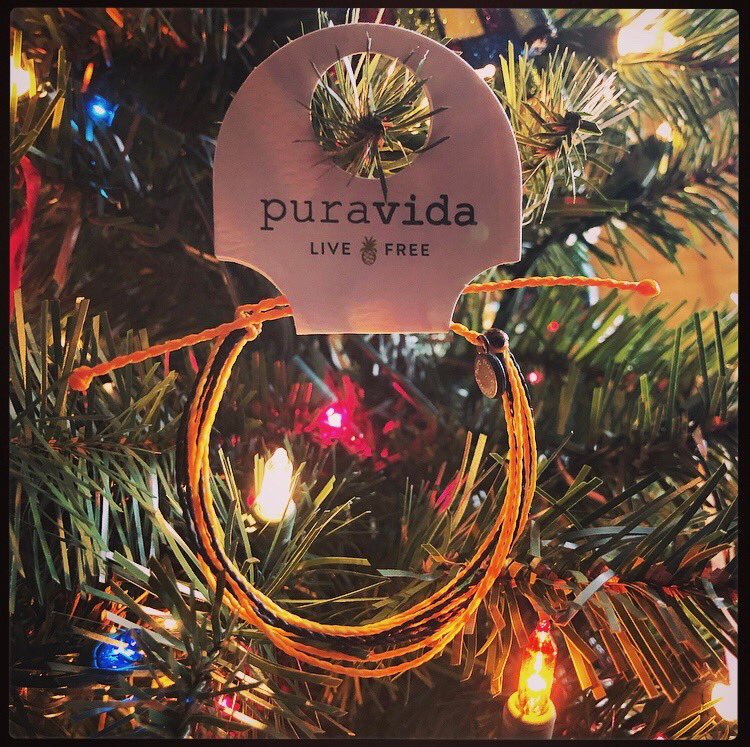 We’re selling orange and black pura vida bracelets for $6! Get a hold of one of us or dm if you want one!🧡🖤