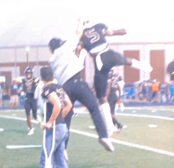 MJSwortwood's tweet photo. Football is officially over in Oklahoma. It was a fun year with a great group of boys, that gave it their all for each other. We will miss our seniors tremendously, but can’t wait to see what next year brings! #WeAreBeggs #O.N.E. https://t.co/ZsuxJNZhPk