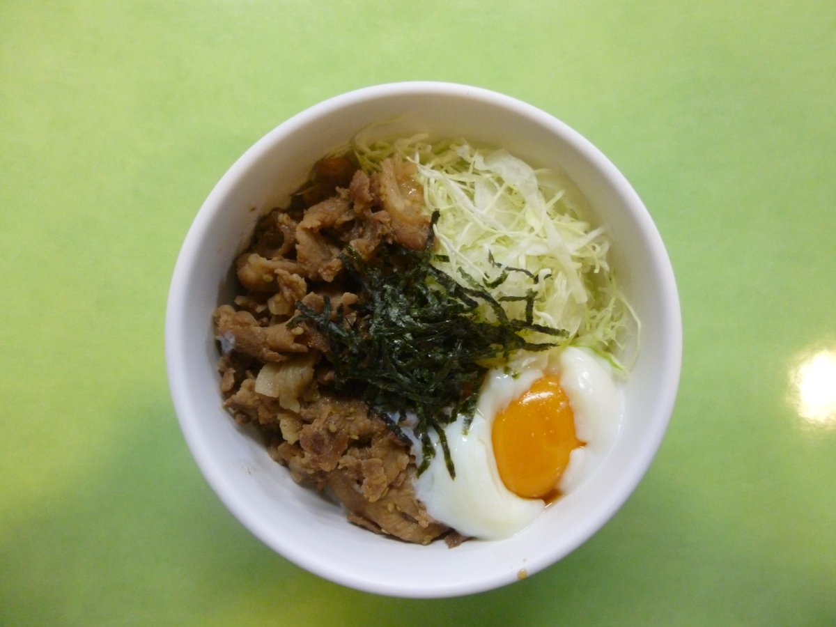 nwu_seikyo's tweet photo. Kotokotokitchen♪♪今週のおすすめ丼と麺メニューです。
★トマトチーズラーメン　405円
★豚のとろとろ玉子丼　　405円
★鶏そぼろの豆乳坦々うどん(TFT)　350円
★ホキと野菜のみぞれあんかけ丼(TFT)　450円 https://t.co/NZF97F7RKi