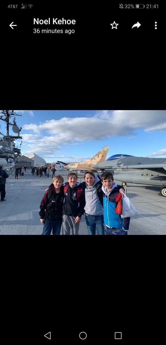 Cheam_English's tweet photo. Walk to the Intrepid after a quick lunch on the go. Journey back in a yellow cab! https://t.co/Emaz5krGyn