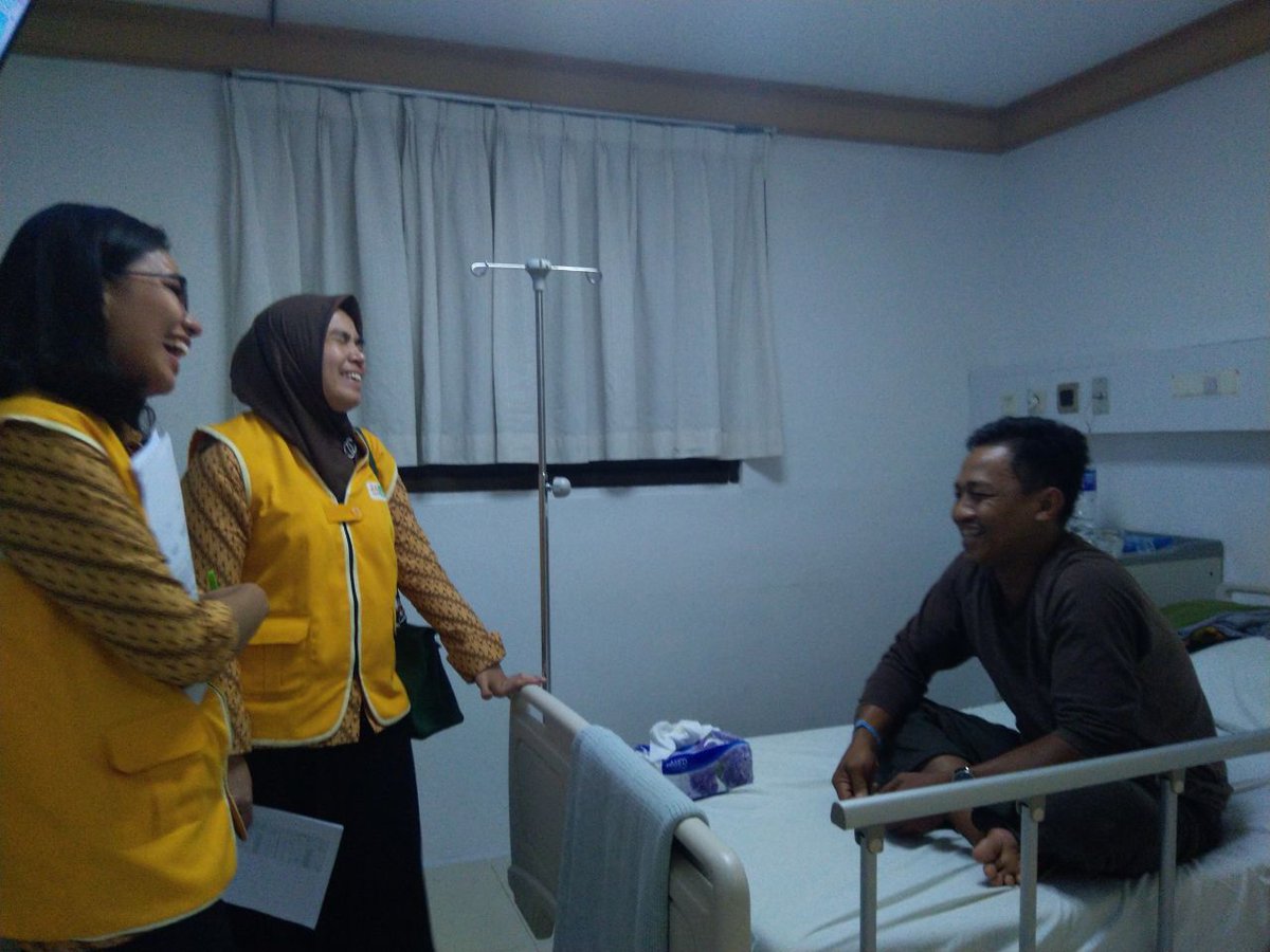 asrilanwar45's tweet photo. You don't need money to help others, you need a heart to help others.
BPJSSiapMembantu
#BPJSSatu
#BPJSSatu
#bpjskesehatan https://t.co/ELlzBFieBS