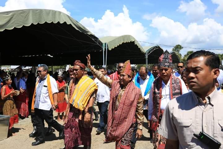 Kemendes PDTT Gelontorkan Rp37,16 Miliar untuk Peningkatan Infrastruktur di Kabupaten Malaka NTT

indopos.co.id/read/2019/12/1…

#DesaPerbatasanUntukNKRI
#TPPIKepri

<a href="/halimiskandarnu/">ABDUL HALIM ISKANDAR</a>
<a href="/anwsanusi/">Anwar Sanusi</a>
<a href="/imansyukri/">Iman Sukri</a>
<a href="/taufikmadjid71/">IG : taufik.madjid</a>
@fachrilabalado 
<a href="/tppkemendes/">TPP KEMENDES</a> 
<a href="/mbahbung777/">mbahbung</a>
<a href="/irfan_aja84/">Irfan Kepri</a>