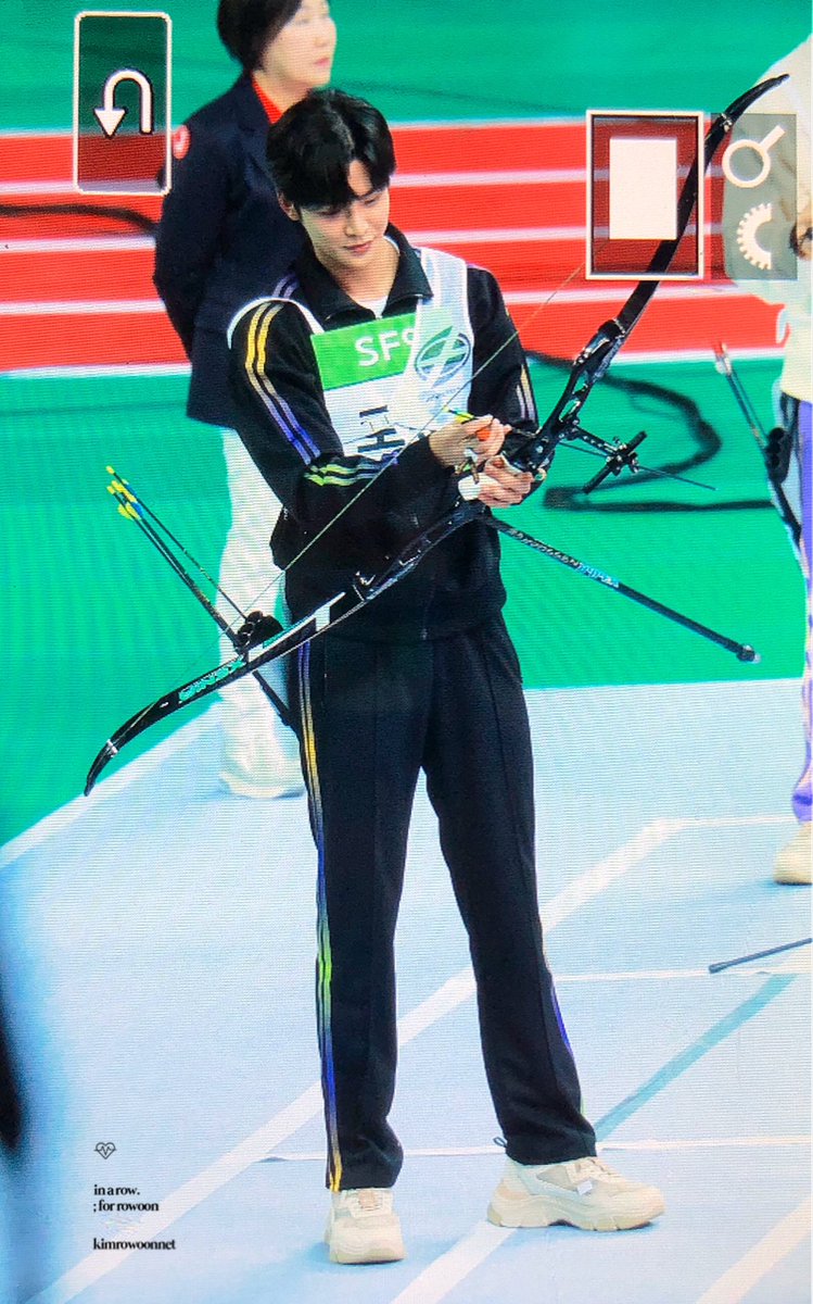 kimrowoonnet's tweet photo. 191216 #로운 #ROWOON #SF9 @SF9official https://t.co/H2L86wgtTQ