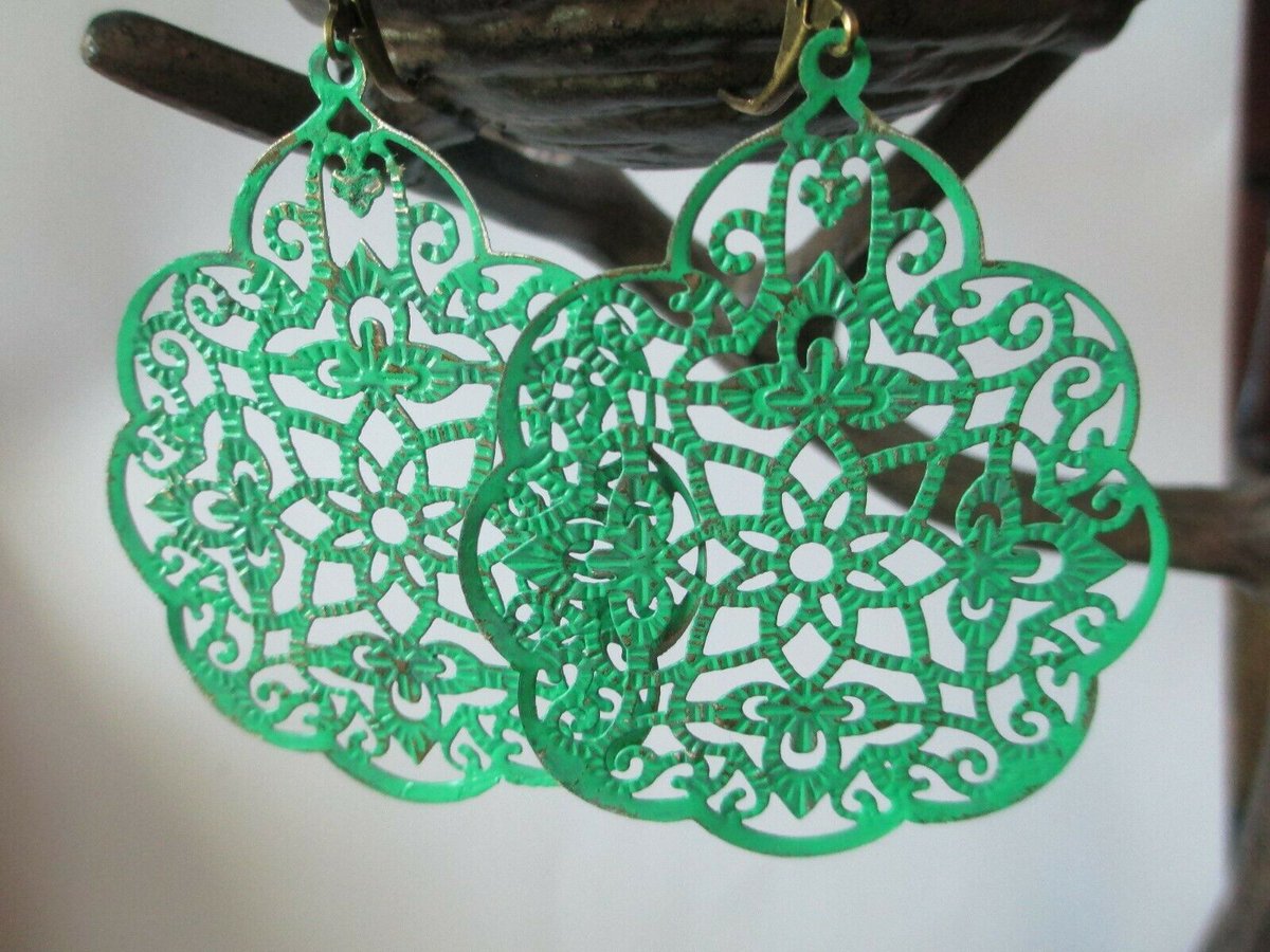 MillyLillyVtg's tweet photo. Turquoise Filigree Big Dangle Lightweight Earrings Boho Rustic Patina Jewelry.  https://t.co/2iQHEtcdcg #vintagejewelry #funkyjewelry https://t.co/ARhSCm9egs