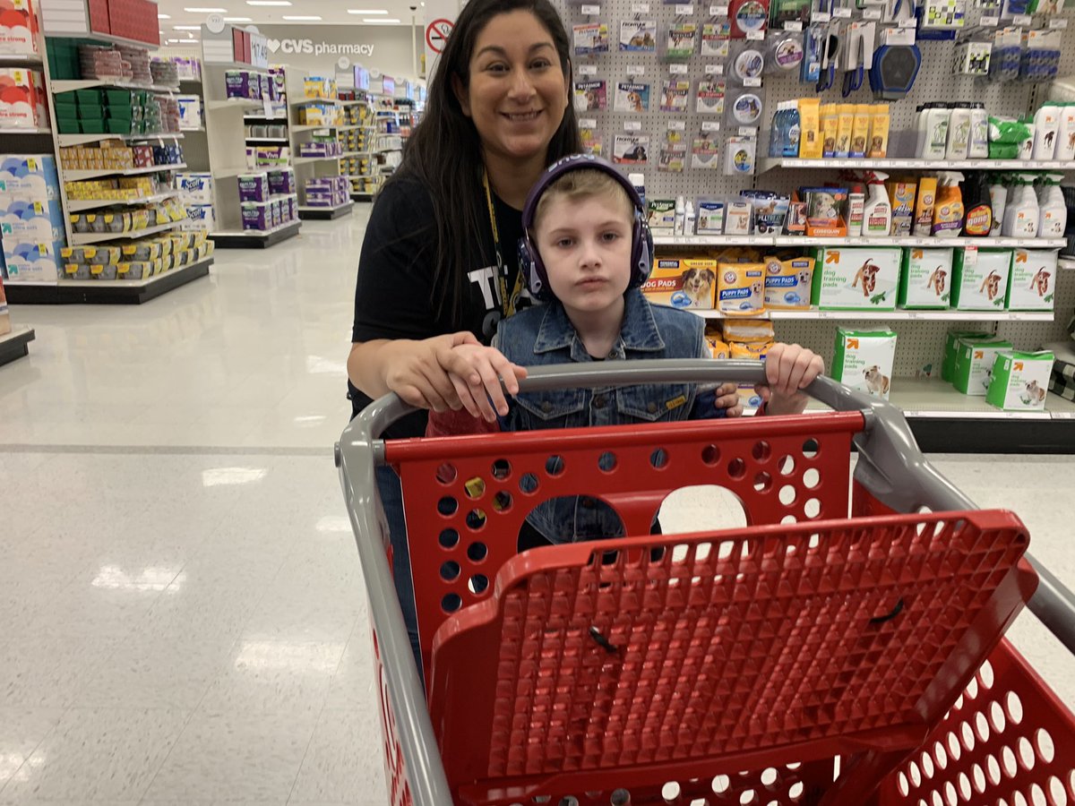 loveanimals1122's tweet photo. Great trip to target.  Using our social skills, math, planning and communication skills.  The students had a blast and picked out great gifts for their family members.
#inspiringchaps https://t.co/XUnBWm3sws