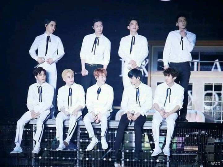 sky_825's tweet photo. Lay my sun I with you Always and we with you for ever pleas just Smile My Soul My Star .and please Lay Take care of your health❤️ I Love You so much 💙🌍 and always make me proud of you ❤ you are the best forever✨
#arab_exol_support_lay @layzhang
#LayZhang #ZhangYixingGrandma https://t.co/d0BpRrm4ZY