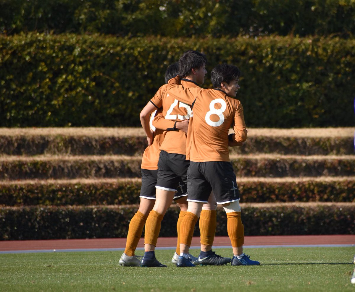 O Xrhsths 中央大学学友会サッカー部 Sto Twitter インカレ 速報 Goal 前半12分 中央大学 1 0 大阪体育大学 得点者 高窪健人 中村の絶妙なクロスに高窪が頭で合わせる