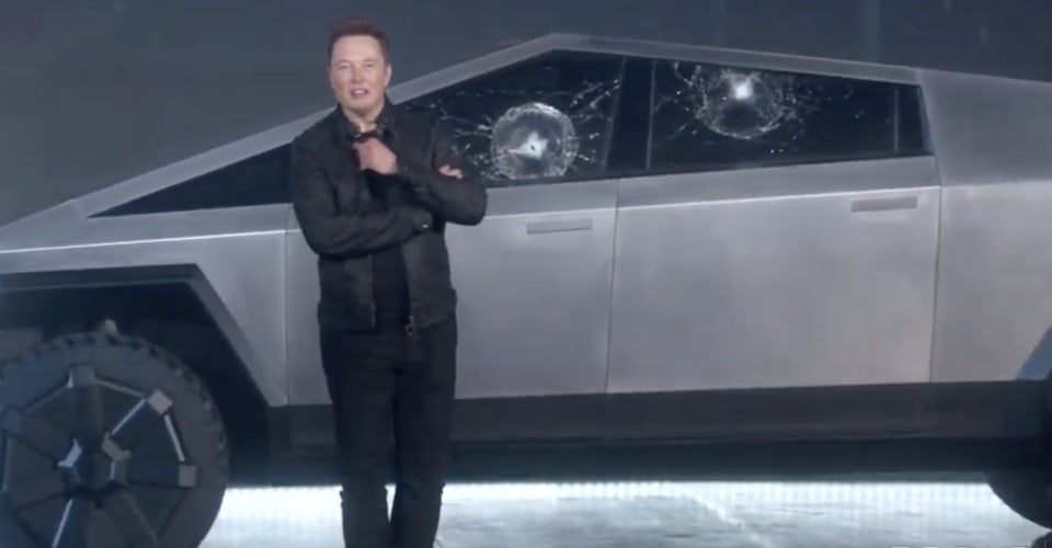 #Advice from the #CarWorld- Around the Tracks: I-Pace, vans, and Elon Musk caradvice.com.au/814363/around-…
