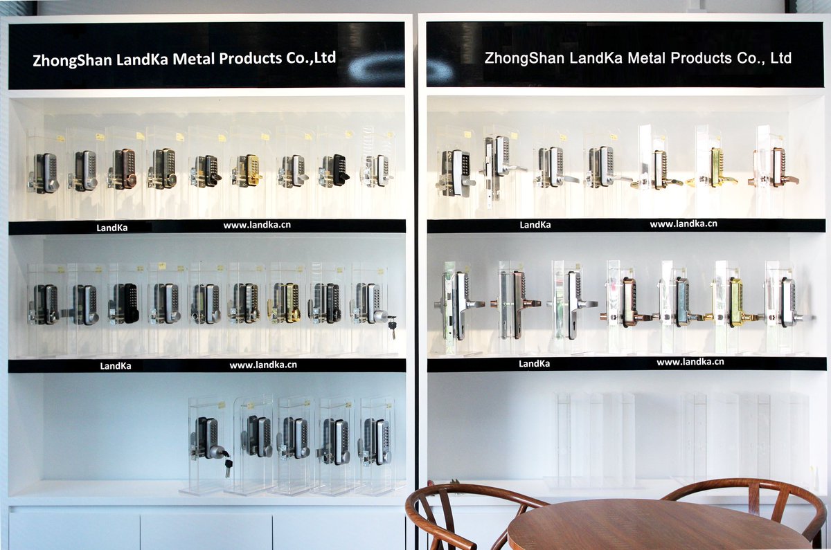 Mechanical push bottom Lock