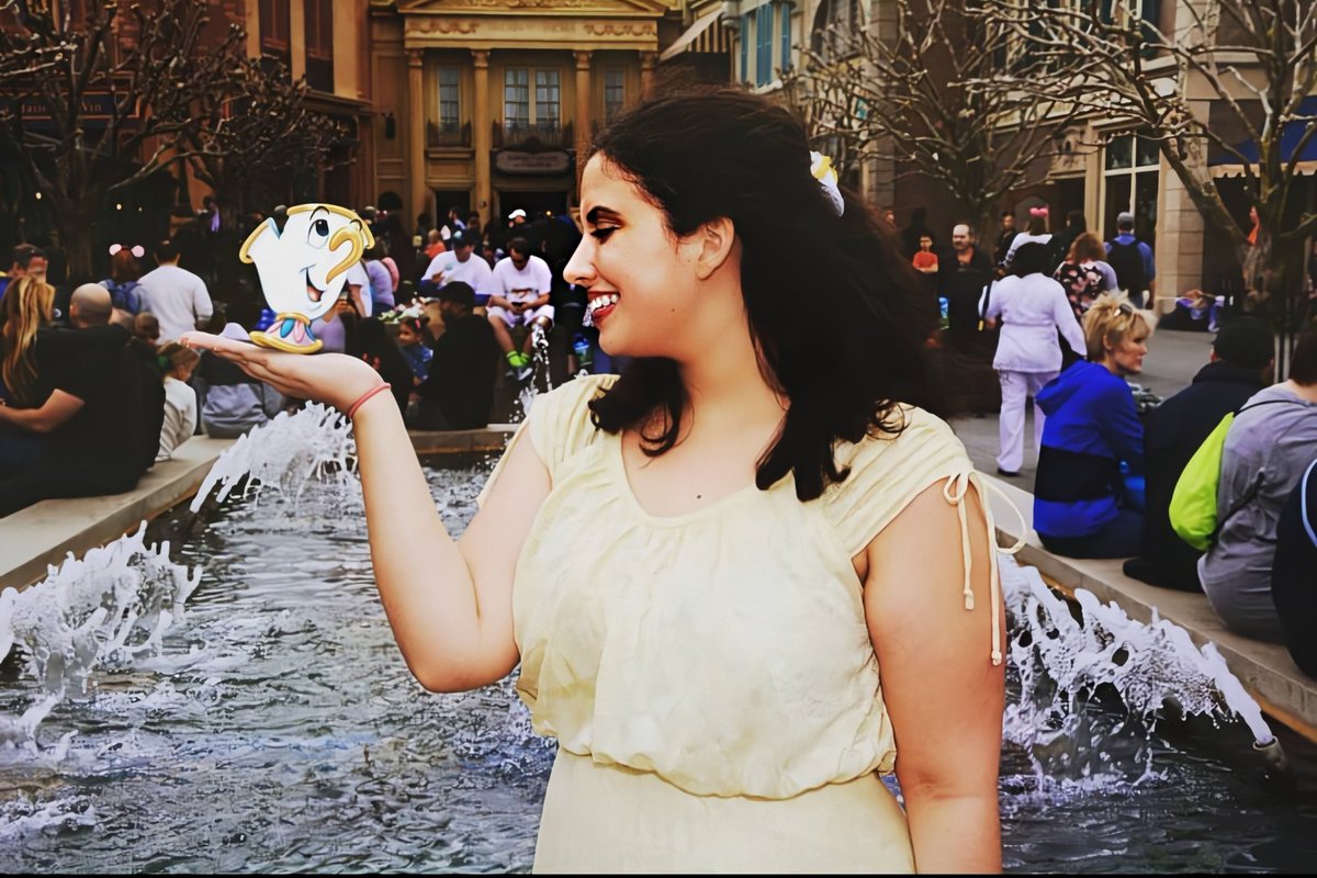 NeverBeTheHeir's tweet image. ||: I'm sorry for straight up clownin'-

Alexa- play ' This Is Me ' by 👏 Mitchie 👏 Torres 👏