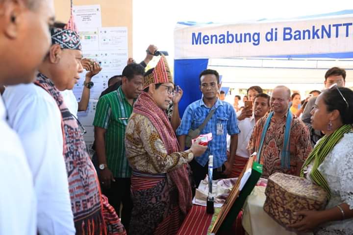 HerryLesmana79's tweet photo. Infrastruktur yang bagus sangat dibutuhkan utk wilayah terdepan dari NKRI. Selamat atas Kunjungan Kerja Menteri Desa PDTT ke Kabupaten Malaka, NTT
#DesaPerbatasanUntukNKRI

@halimiskandarnu
@anwsanusi
@imansyukri
@taufikmadjid71
@tppkemendes https://t.co/hFJDqhktgj